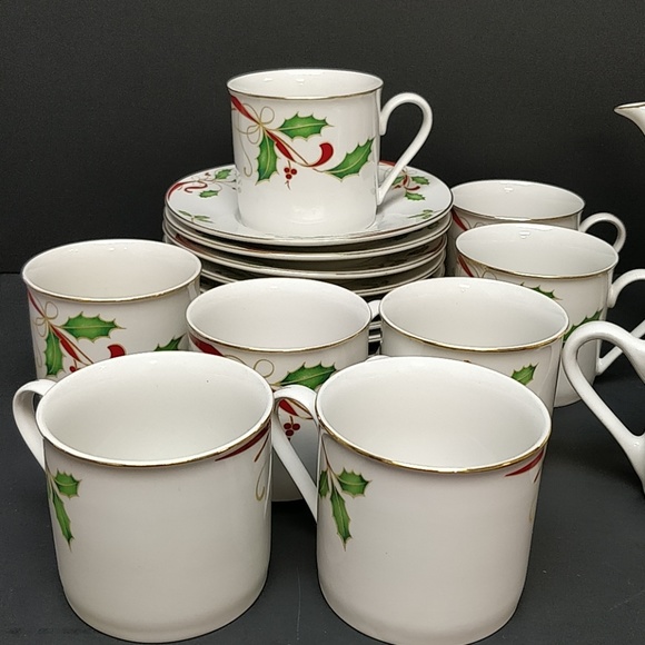 Dishes - Picture 3 of 6